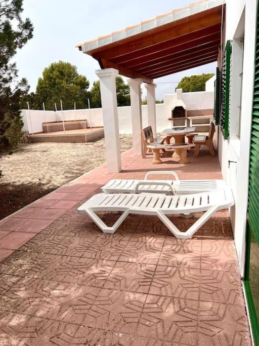 Villa Skiba Es Calo  Luaran gambar
