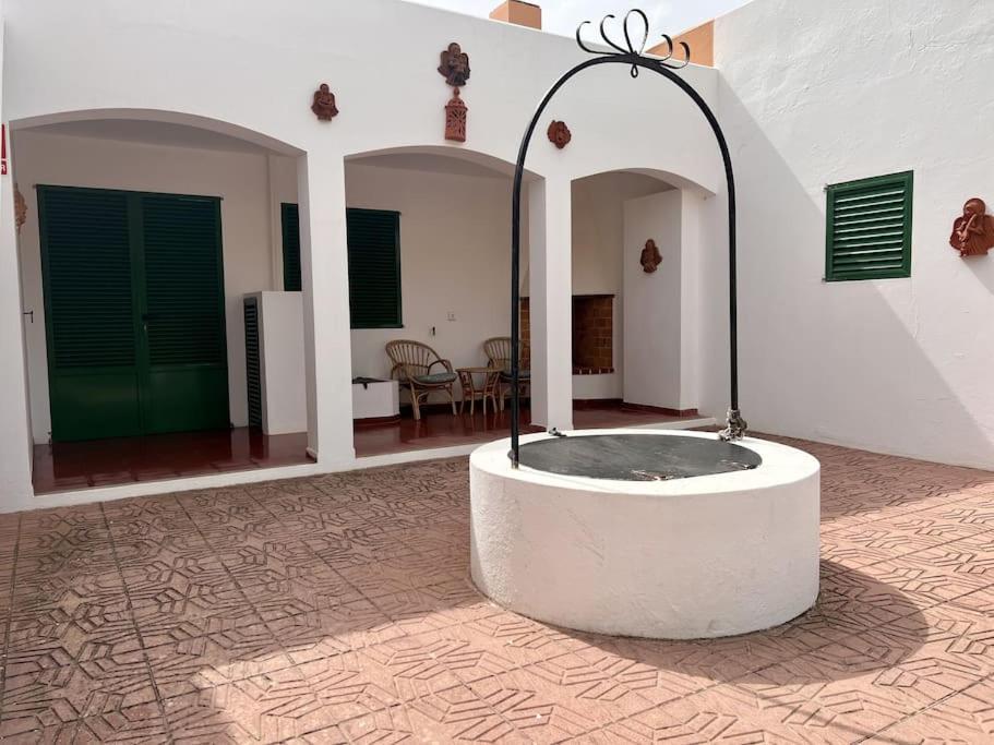 Villa Skiba Es Calo  Luaran gambar