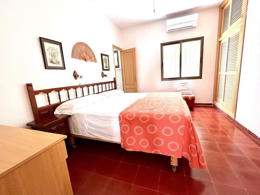 Villa Skiba Es Calo  Luaran gambar